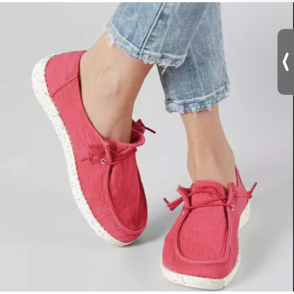 NWT Hey Dude Women's Wendy Slip On Shoes Loafers w/Extra Lace Coral Size Select